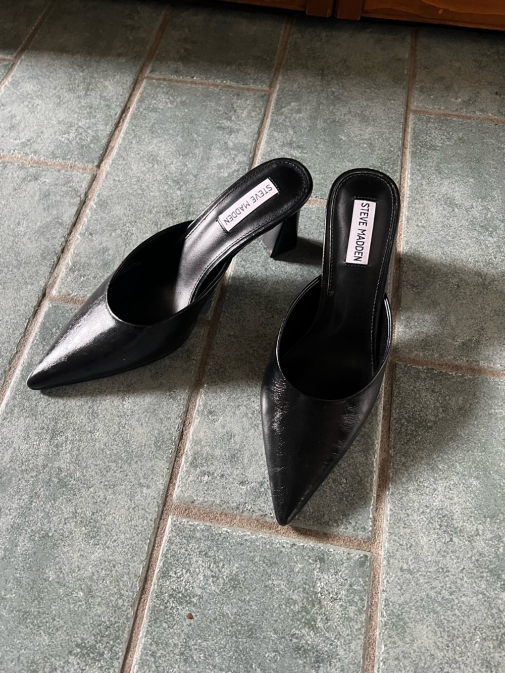 Steve Madden Black Pointed Toe Slip-On Mules